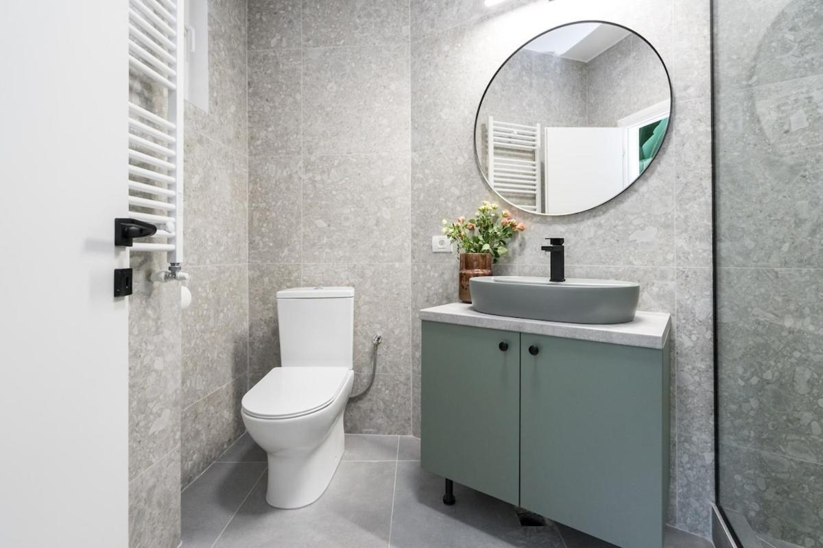 Apartament Superb 2br Flat - Location - 2 Baths *