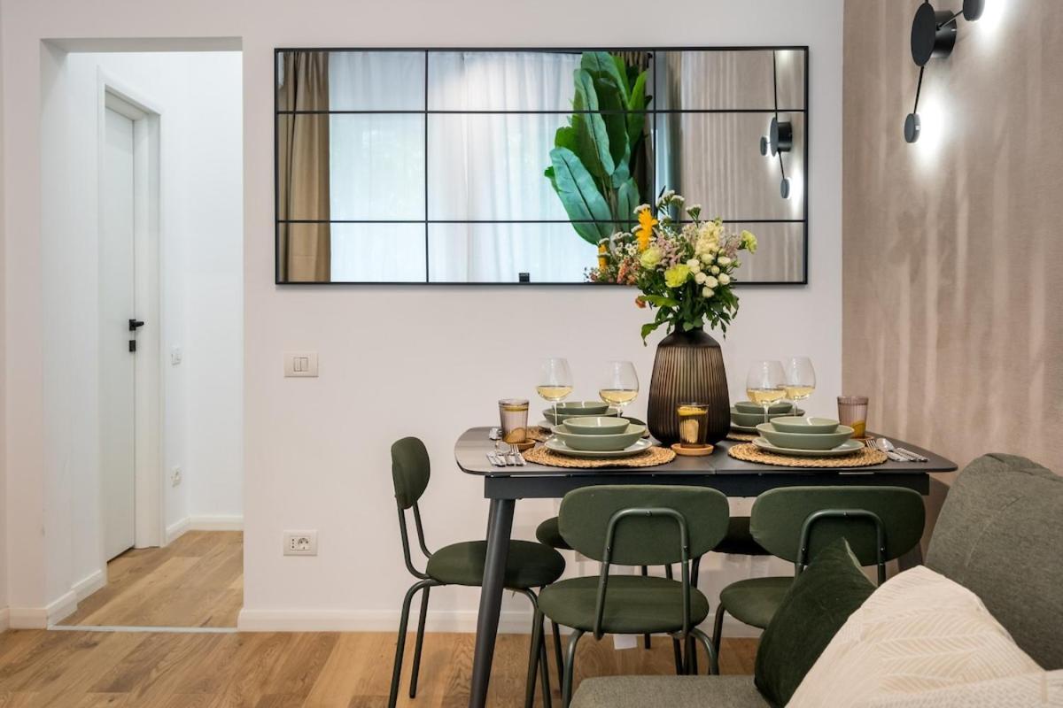 Superb 2br Flat - Location - 2 Baths *
