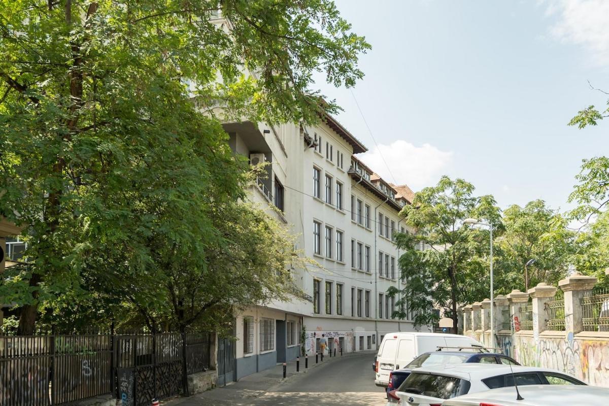 Superb 2br Flat - Location - 2 Baths * Bucureşti