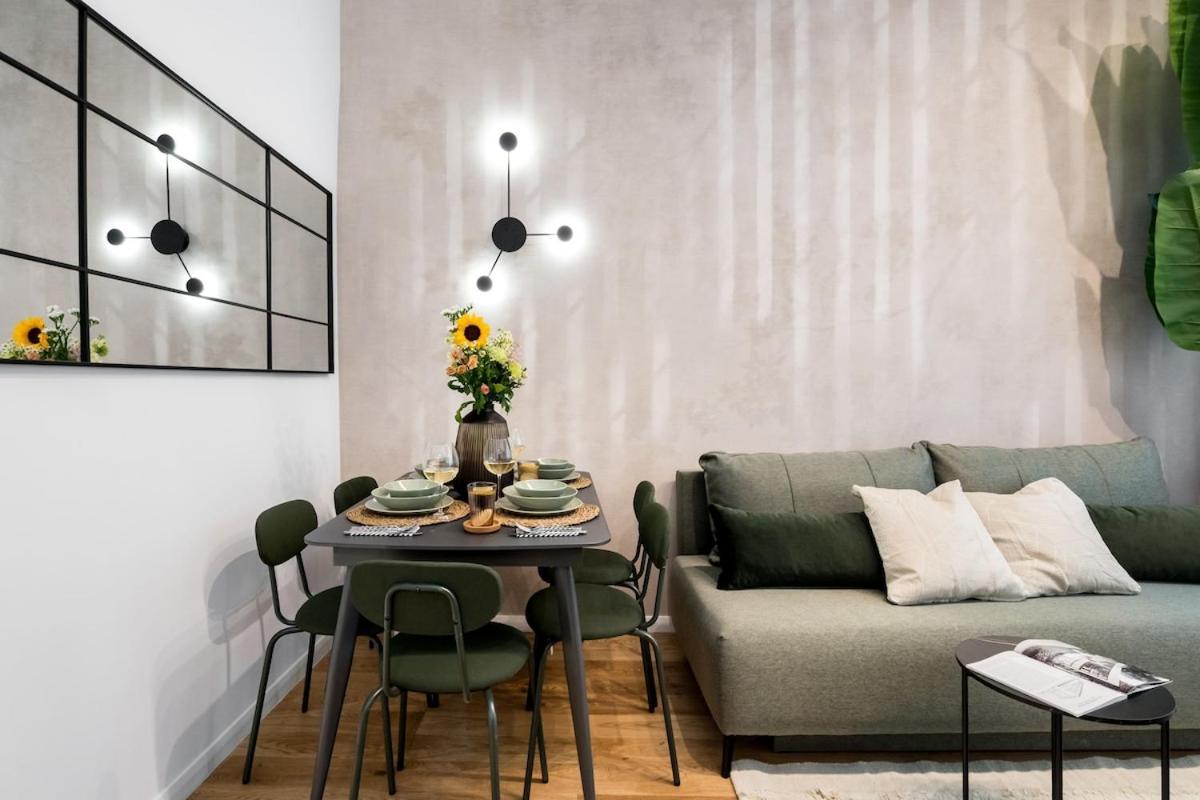 Superb 2br Flat - Location - 2 Baths * Bucureşti