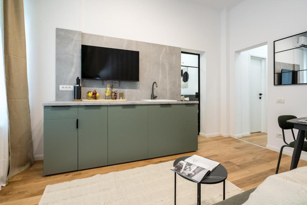 Superb 2br Flat - Location - 2 Baths * Bucharest